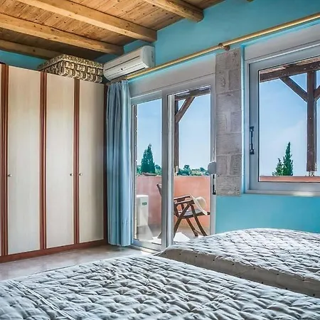 빌라 Ratzakli Sleeps 7 Pool Air Con Wifi *